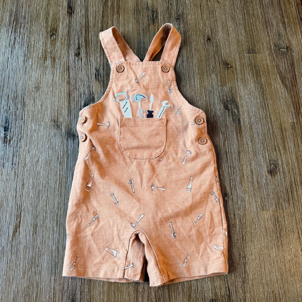 3/24$ Pekkle baby tool theme shortalls short overalls size 18 months